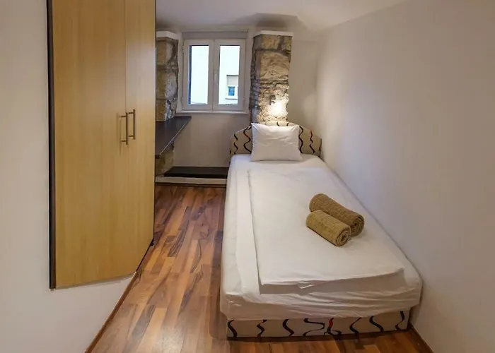 Apartament Bb-pomerio 1&2 *